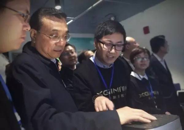 极米创始人,3年13亿,家用投影机成功背后的坚持和忍耐。